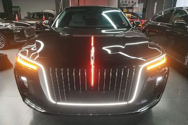 Hongqi H9 2022, 34300 км, за 25338 USD