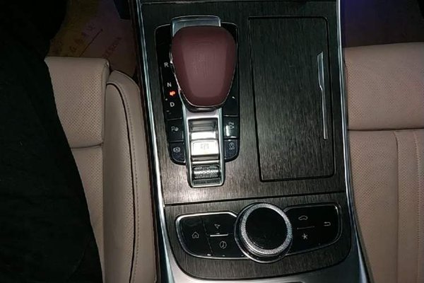 Hongqi H9 2022, 34300 км, за 25338 USD - фото 22