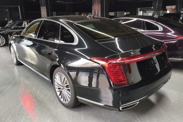 Hongqi H9 2023, 31200 км, за 27352 USD - фото 13