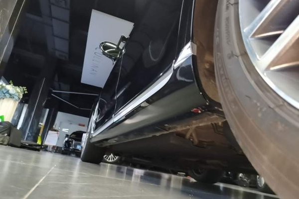 Hongqi H9 2023, 31200 км, за 27352 USD - фото 31