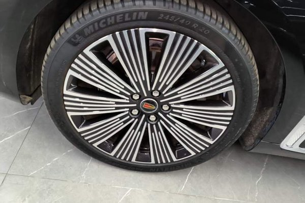 Hongqi H9 2025, 28800 км, за 31006 USD - фото 15
