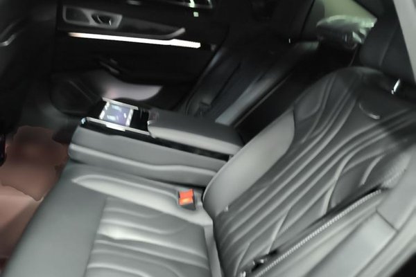 Hongqi H9 2025, 28800 км, за 31006 USD - фото 25