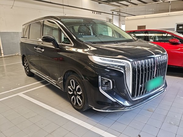 Hongqi HQ9 2023, 111400 км, за 25176 USD