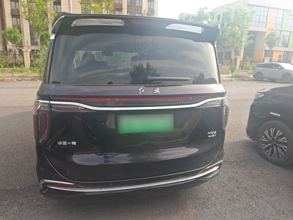 Hongqi HQ9 PHEV 2024, 13600 км, за 33633 USD