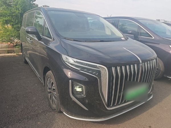 Hongqi HQ9 PHEV 2024, 13600 км, за 33633 USD