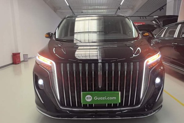 Hongqi HQ9 PHEV 2024, 20600 км, за 31188 USD