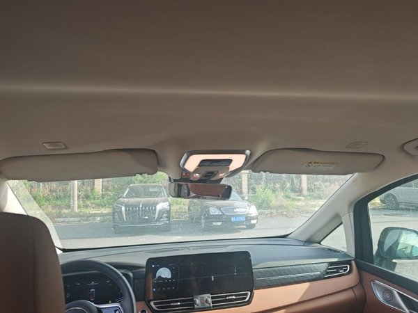 Hongqi HQ9 PHEV 2024, 22300 км, за 33633 USD - фото 21