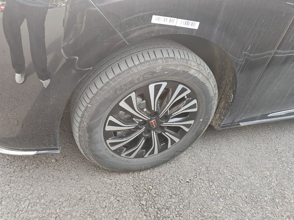 Hongqi HQ9 PHEV 2024, 22599 км, за 33264 USD - фото 8