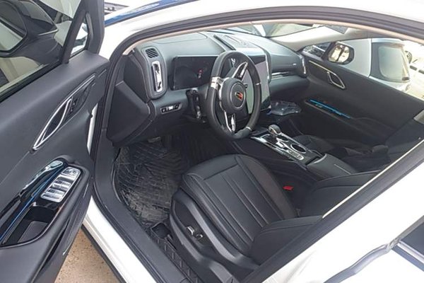 Hongqi HS3 PHEV 2024, 19000 км, за 15549 USD - фото 24