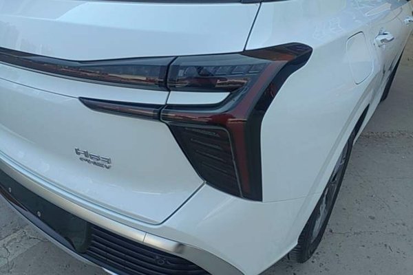 Hongqi HS3 PHEV 2024, 19000 км, за 15549 USD - фото 14