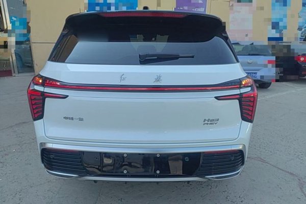Hongqi HS3 PHEV 2024, 19000 км, за 15549 USD