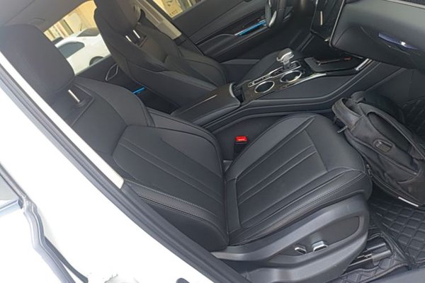 Hongqi HS3 PHEV 2024, 19000 км, за 15549 USD - фото 28