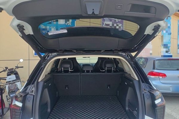 Hongqi HS3 PHEV 2024, 19000 км, за 15549 USD - фото 27