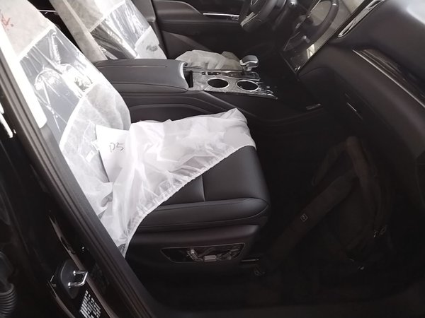 Hongqi HS3 PHEV 2025, 100 км, за 17871 USD - фото 23