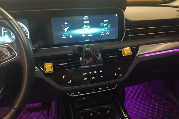 Hongqi HS5 2019, 61600 км, за 10224 USD - фото 13
