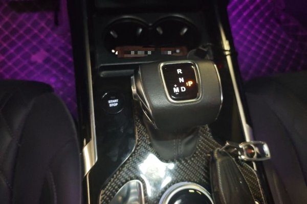Hongqi HS5 2019, 61600 км, за 10224 USD - фото 14
