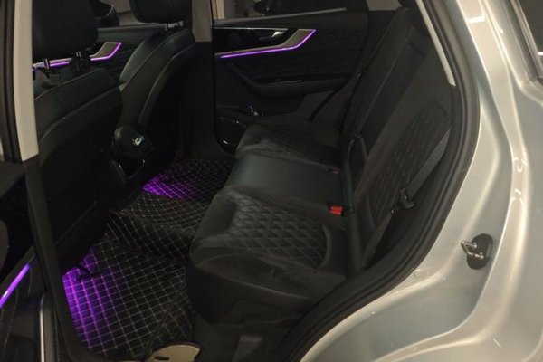 Hongqi HS5 2019, 61600 км, за 10224 USD - фото 17