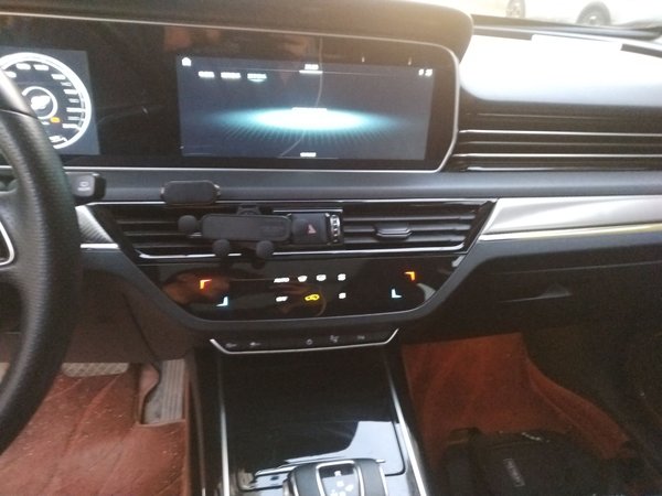 Hongqi HS5 2019, 50800 км, за 12954 USD - фото 17