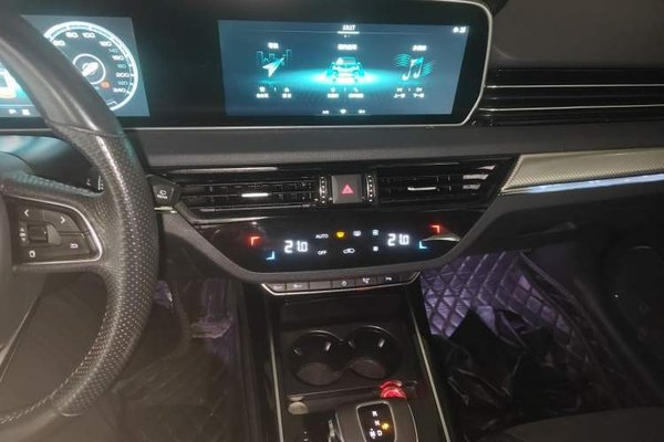 Hongqi HS5 2019, 54000 км, за 12814 USD - фото 12