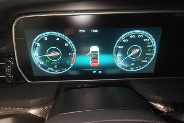 Hongqi HS5 2019, 54000 км, за 12814 USD - фото 10