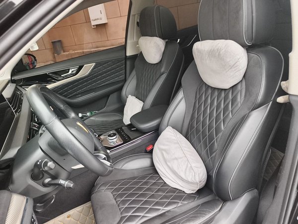 Hongqi HS5 2019, 72200 км, за 10331 USD - фото 12