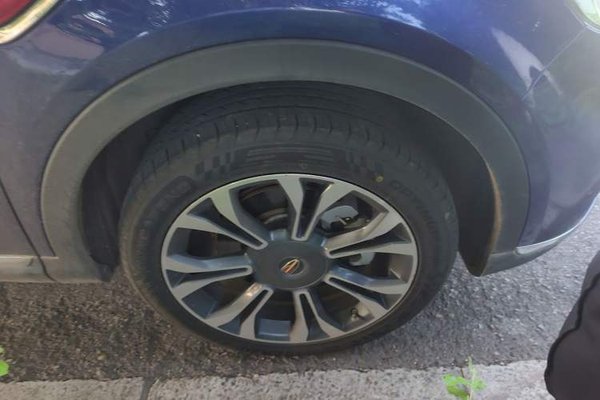 Hongqi HS5 2019, 81600 км, за 8908 USD - фото 8