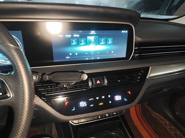 Hongqi HS5 2019, 138100 км, за 10740 USD - фото 16