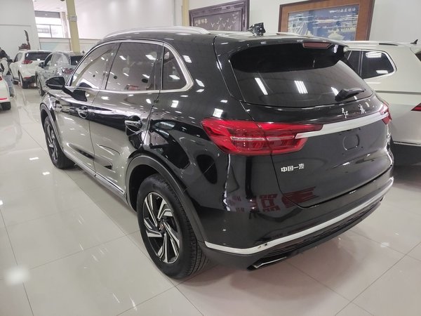 Hongqi HS5 2022, 127100 км, за 12590 USD