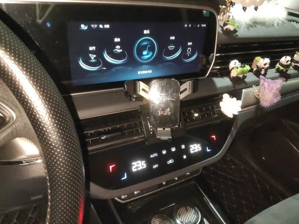 Hongqi HS5 2022, 42100 км, за 12647 USD - фото 14