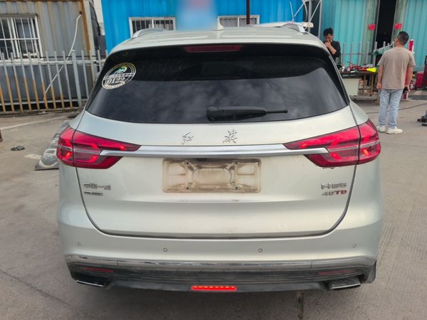 Hongqi HS5 2022, 132300 км, за 12781 USD