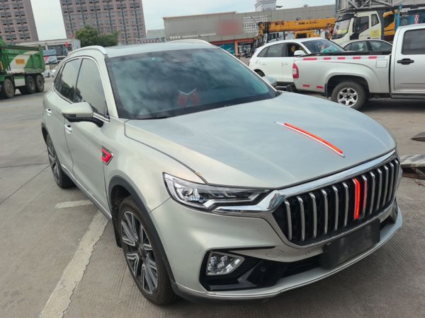 Hongqi HS5 2022, 132300 км, за 12781 USD