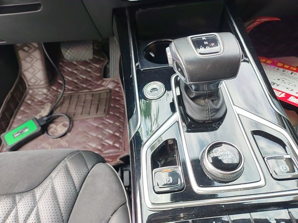 Hongqi HS5 2022, 35500 км, за 15284 USD - фото 17