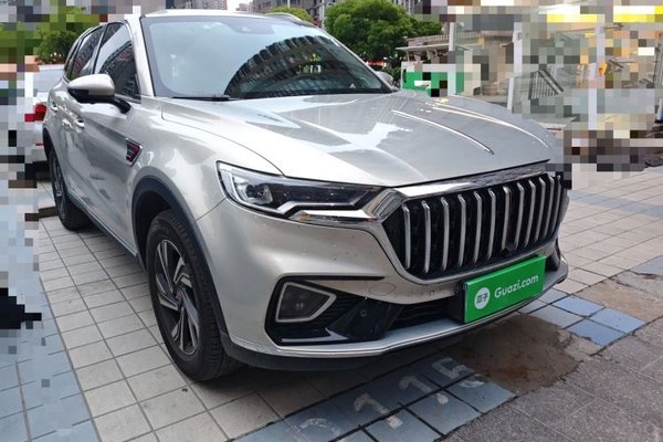 Hongqi HS5 2022, 18800 км, за 12038 USD
