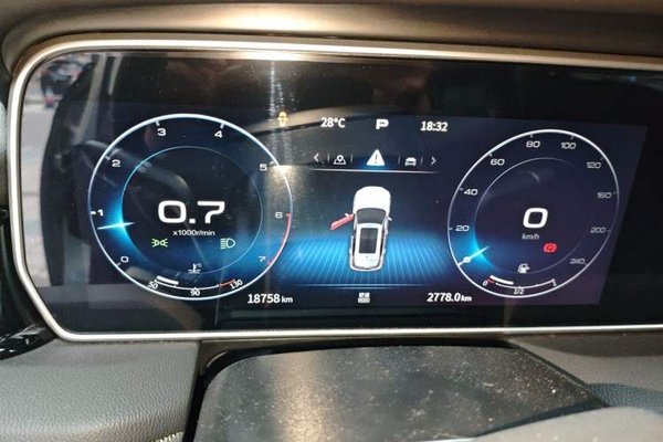 Hongqi HS5 2022, 18800 км, за 12038 USD - фото 11