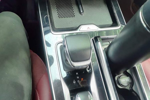 Hongqi HS5 2023, 14500 км, за 16927 USD - фото 11