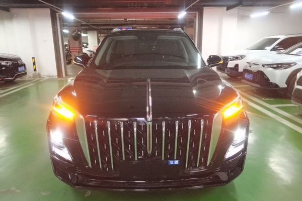 Hongqi HS5 2023, 47200 км, за 19279 USD