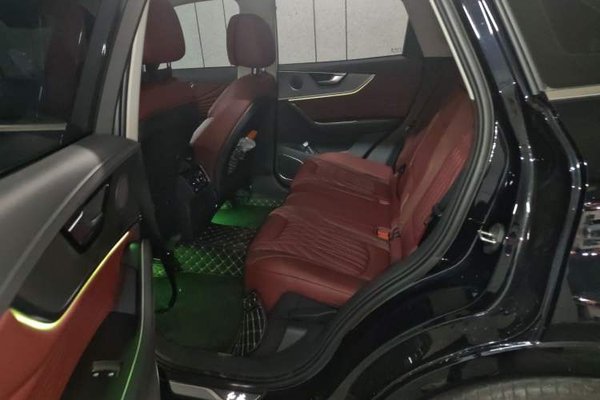 Hongqi HS5 2023, 9900 км, за 16051 USD - фото 18