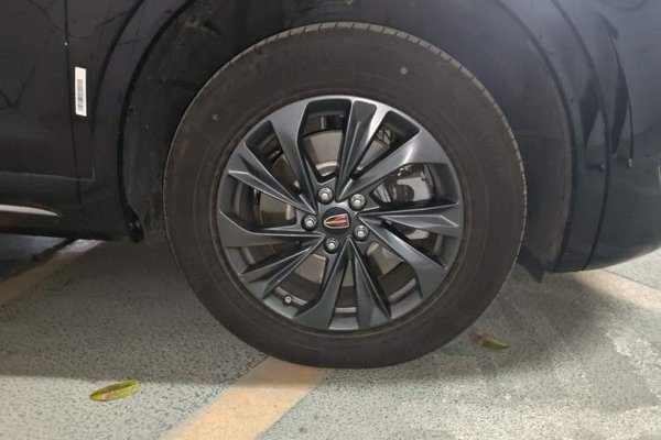 Hongqi HS5 2023, 9900 км, за 16051 USD - фото 8