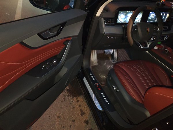 Hongqi HS5 2025, 1700 км, за 20503 USD - фото 17