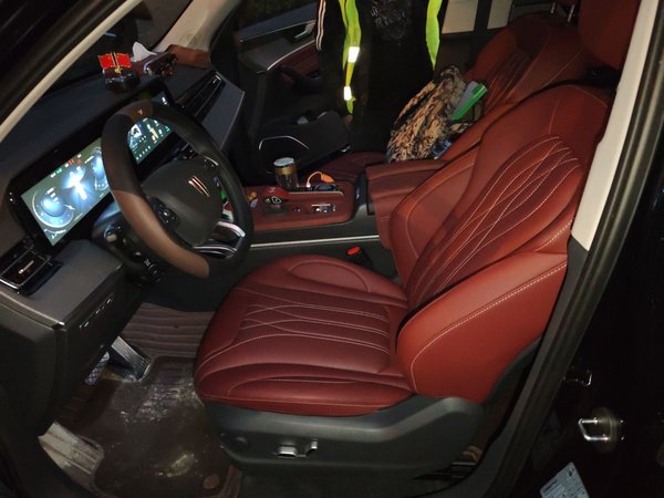 Hongqi HS5 2025, 1700 км, за 20503 USD - фото 12