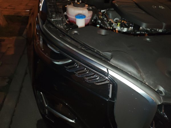 Hongqi HS5 2025, 1700 км, за 20503 USD