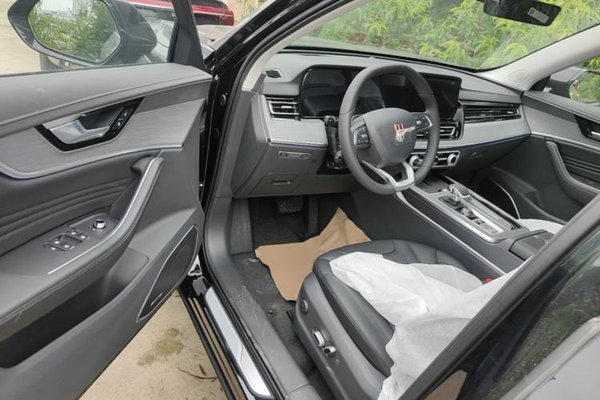 Hongqi HS5 2026, 100 км, за 22353 USD - фото 18