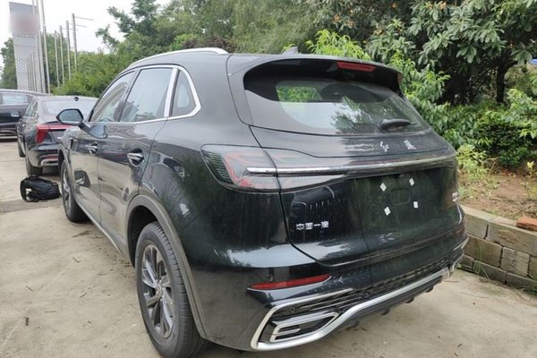 Hongqi HS5 2026, 100 км, за 22353 USD