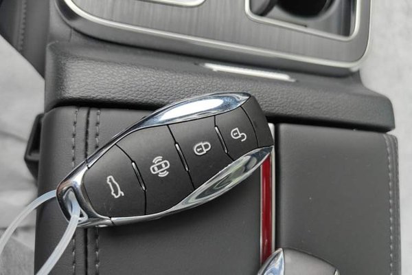 Hongqi HS5 2026, 100 км, за 22353 USD - фото 23