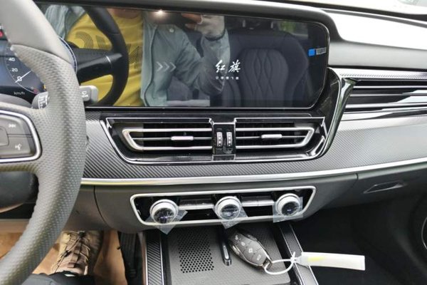Hongqi HS5 2026, 100 км, за 22382 USD - фото 15