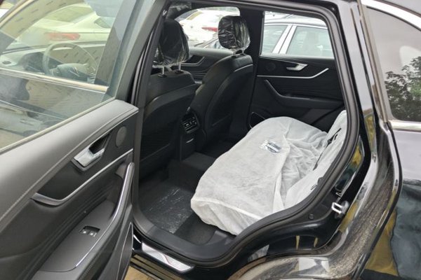 Hongqi HS5 2026, 100 км, за 22382 USD - фото 20