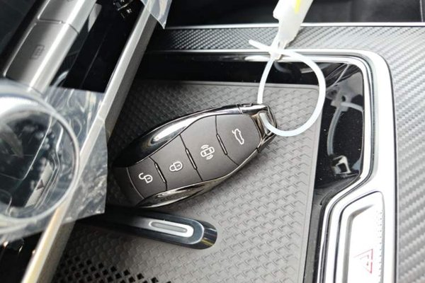 Hongqi HS5 2026, 100 км, за 22382 USD - фото 26