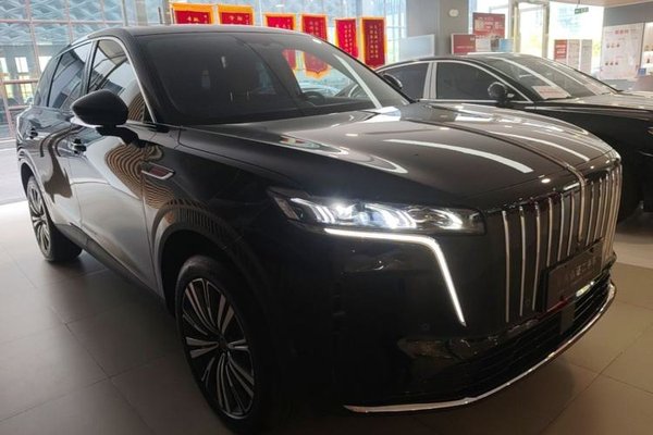 Hongqi HS6 PHEV 2026, 2600 км, за 26662 USD