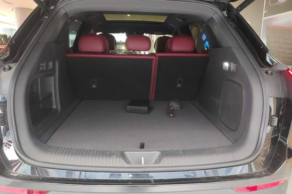 Hongqi HS6 PHEV 2026, 2600 км, за 26662 USD - фото 22