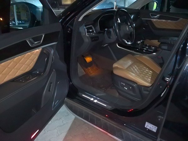 Hongqi HS7 2019, 80300 км, за 14338 USD - фото 16